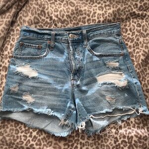 Aeropostale 90’s high rise cut-off jean shorts size 4